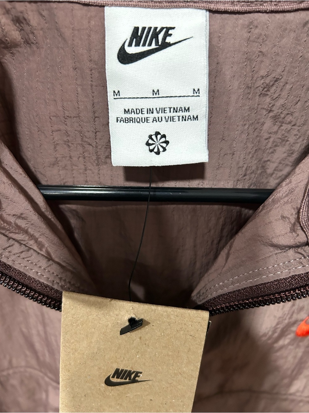 Nike Lightweight Windbreaker Jacket - Dusty Rose.. - Picture 2 of 5